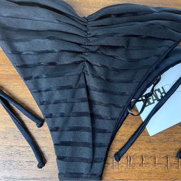 Beach Riot Side-Tie Black Bikini Bottoms Size M NWT - Picture 4 of 9